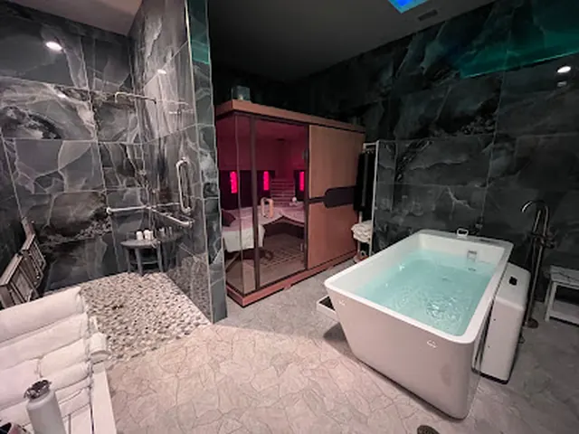 Inside Fire & Ice Wellness Cryotherapy
